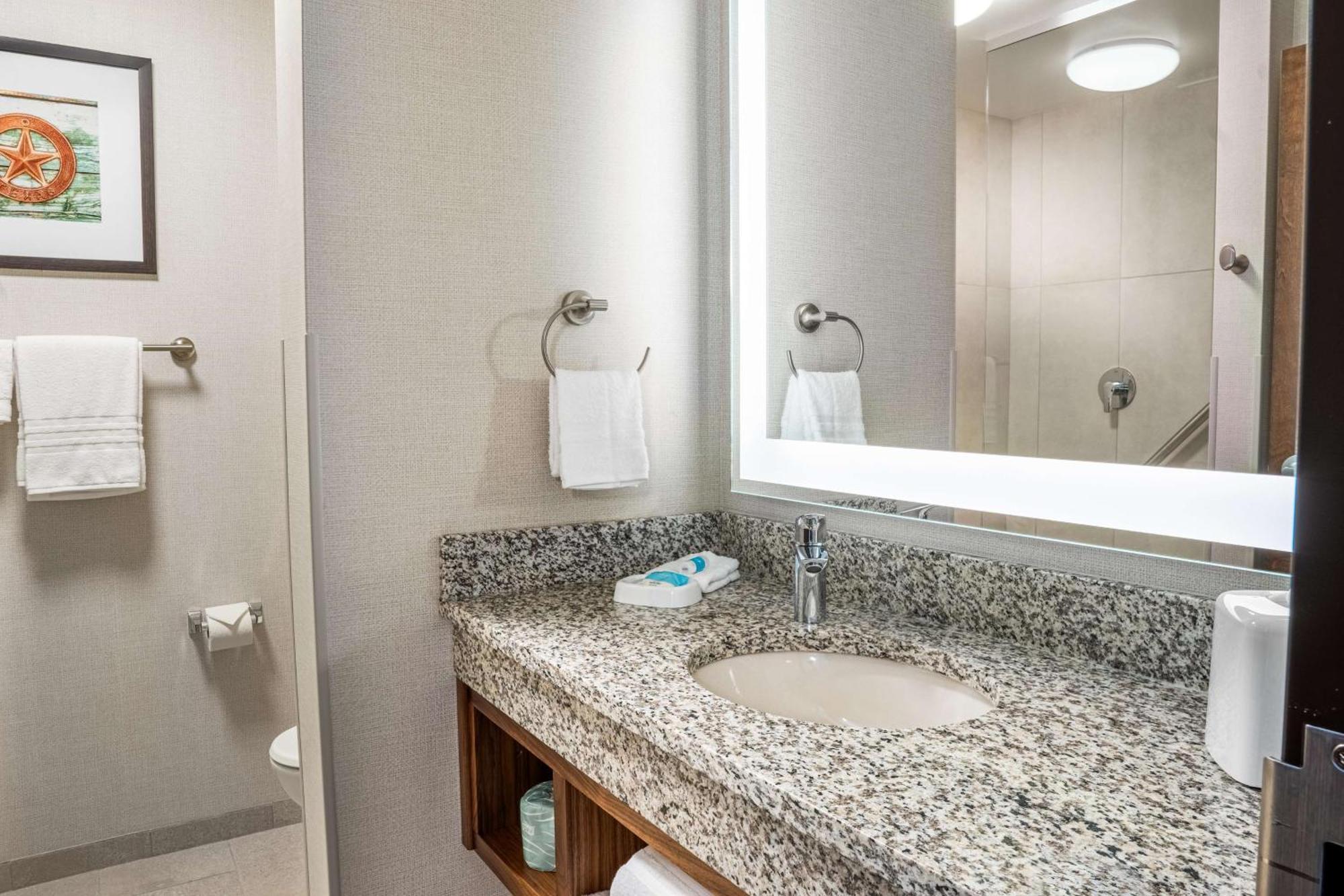 Drury Plaza Hotel Dallas Arlington Exterior foto